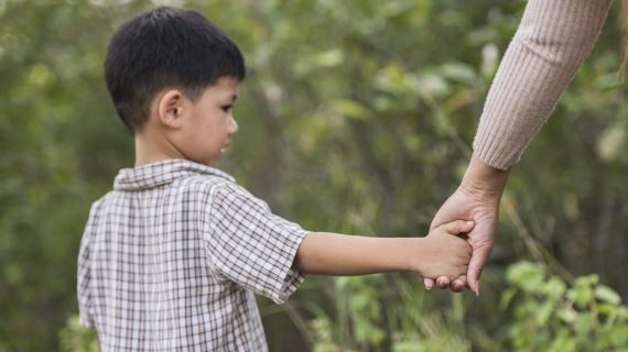 Memanjakan Anak Adalah Toxic Parenting?